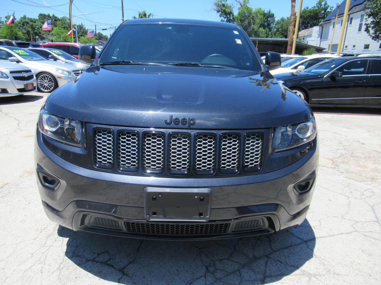 2015 Black /Black Jeep Grand Cherokee ALTITUDE (1C4RJFAGXFC) with an 3.6L V6 F DOHC 24V engine, Automatic transmission, located at 1511 North Shepherd Dr., Houston, TX, 77008, (281) 657-1221, 29.798361, -95.412560 - 2015 JEEP GRAND CHEROKEE ALTITUDE VIN: 1C4RJFAGXFC948318 1 C 4 R J F A G X F C 9 4 8 3 1 8 4 DOOR WAGON/SPORT UTILITY 3.6L V6 F DOHC 24V GASOLINE REAR WHEEL DRIVE W/ 4X4 - Photo#23